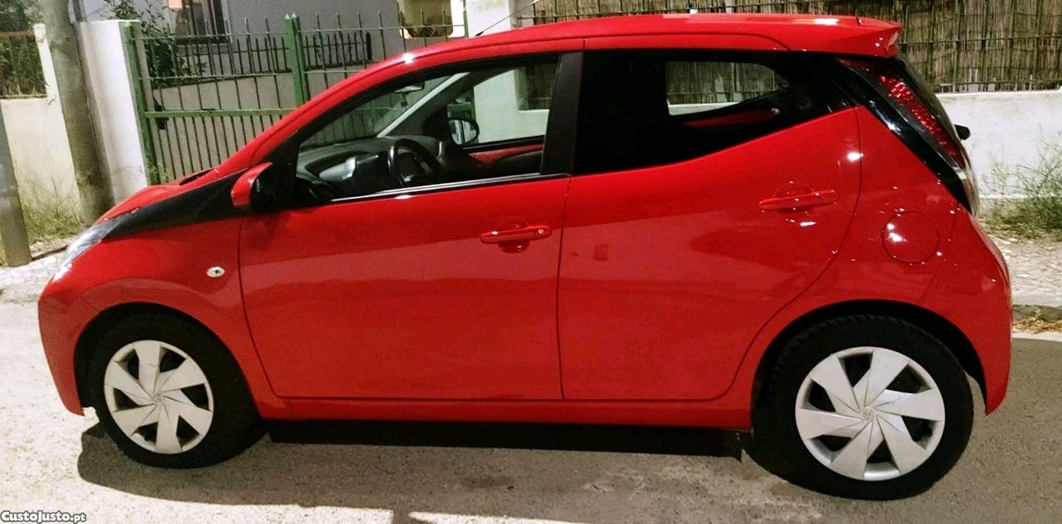 Toyota Aygo X Play — photo 2