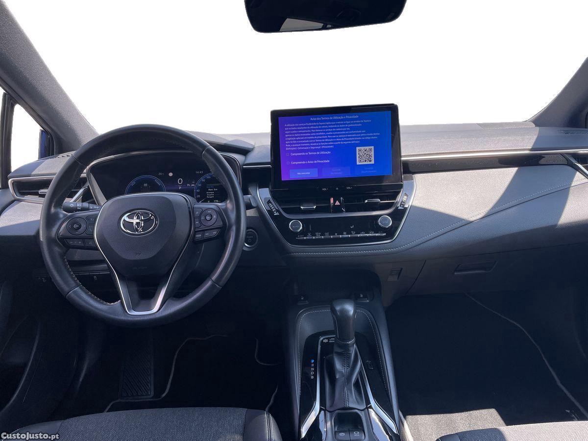 Toyota Corolla TS 1.8 Hybrid Comfort Plus — fotografia 9