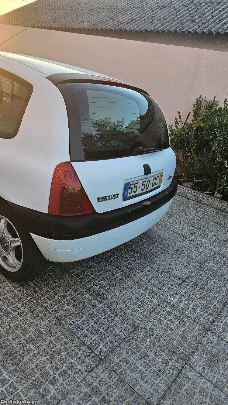 Renault Clio 1.9 bomba mecanica - 01 foto 4