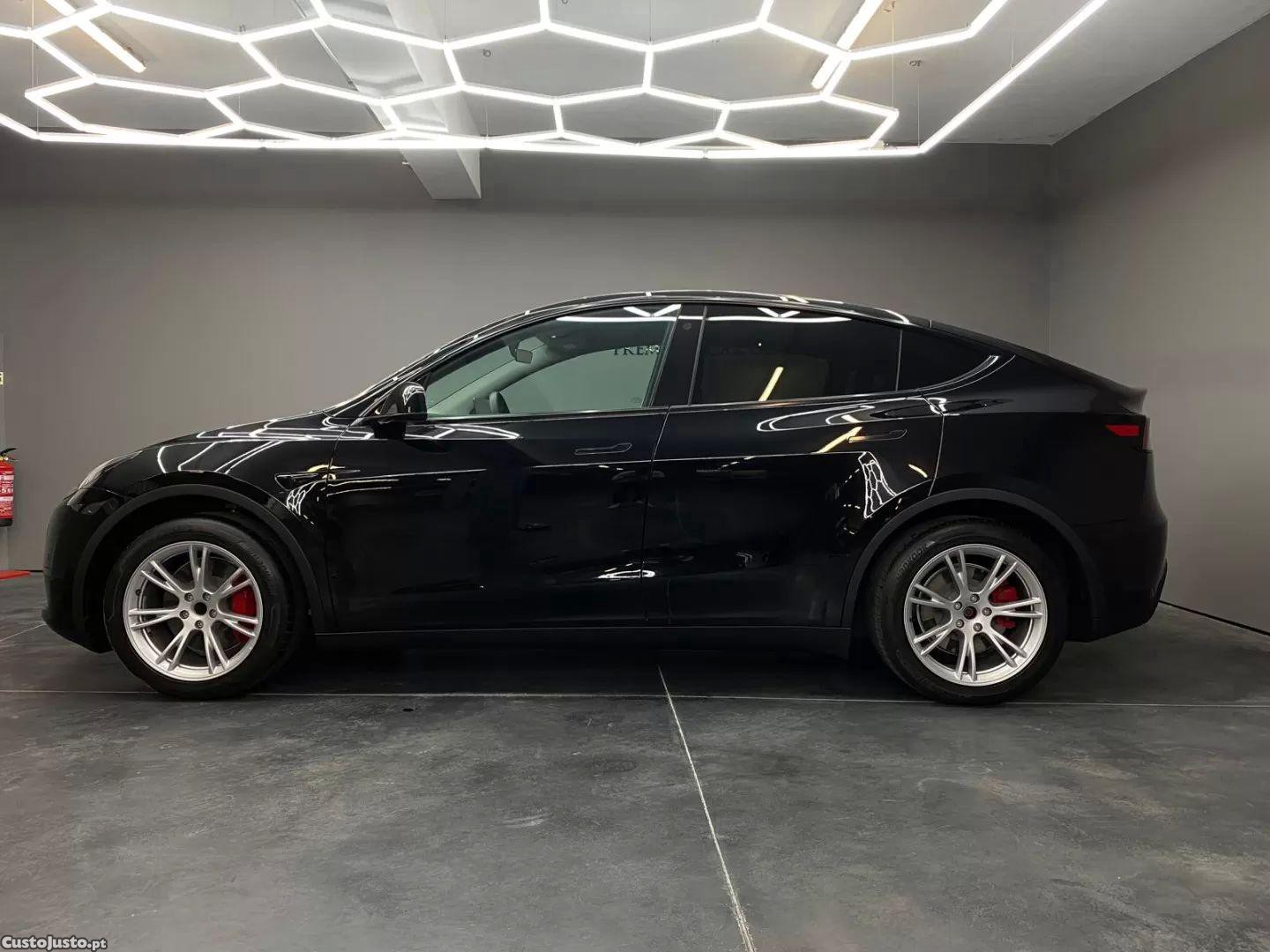 Tesla Model Y Rwd - 23 foto 5