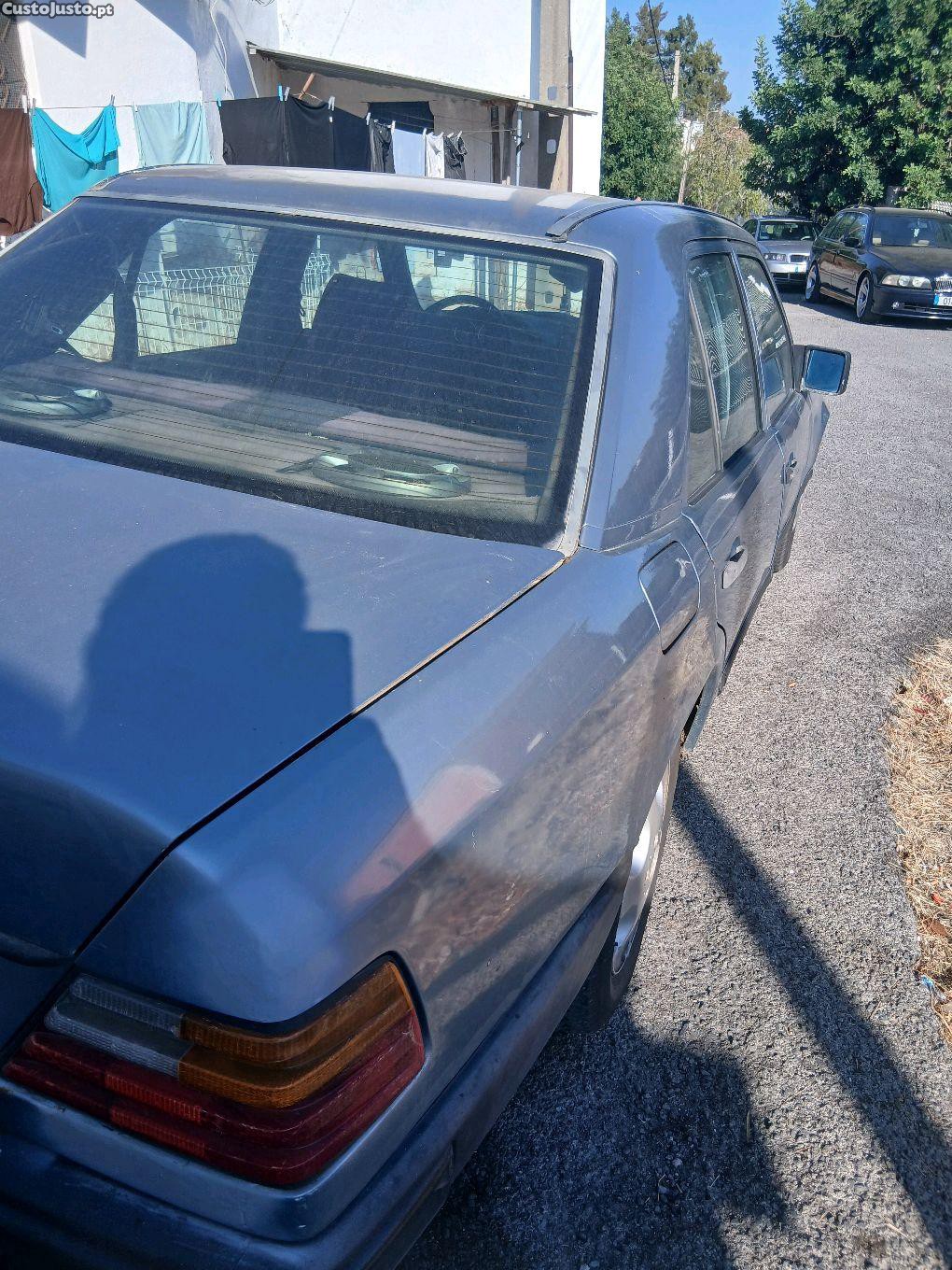 Mercedes-Benz E 250 2.5 diesel foto 4