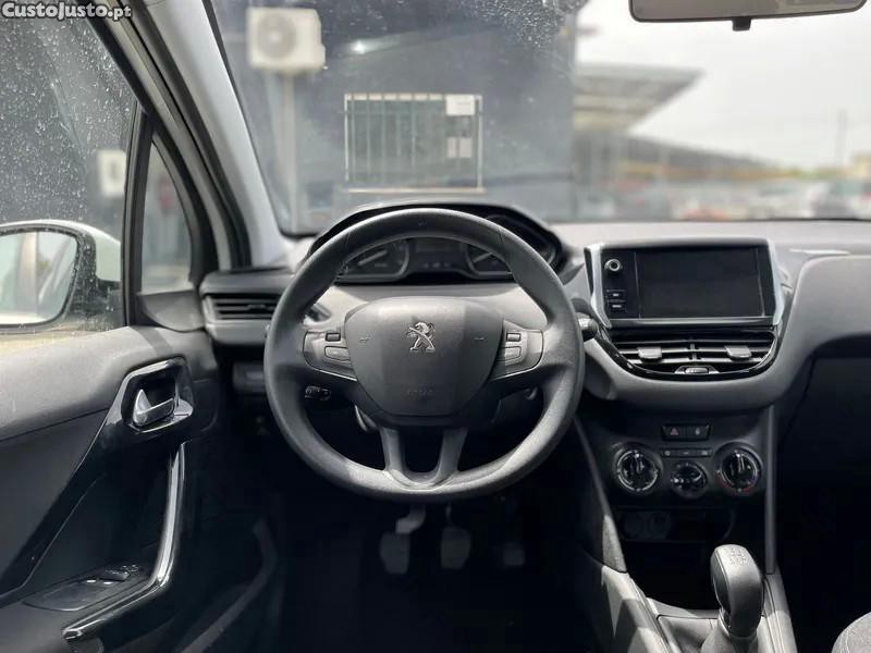 Peugeot 208 1.5 BlueHDi Active P — fotografia 10