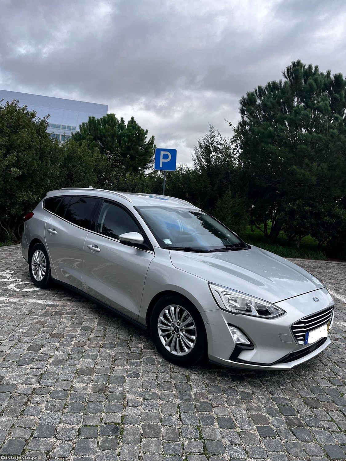 Ford Focus 1.5 TDCI Titanium GPS 120cv — fotografia 7