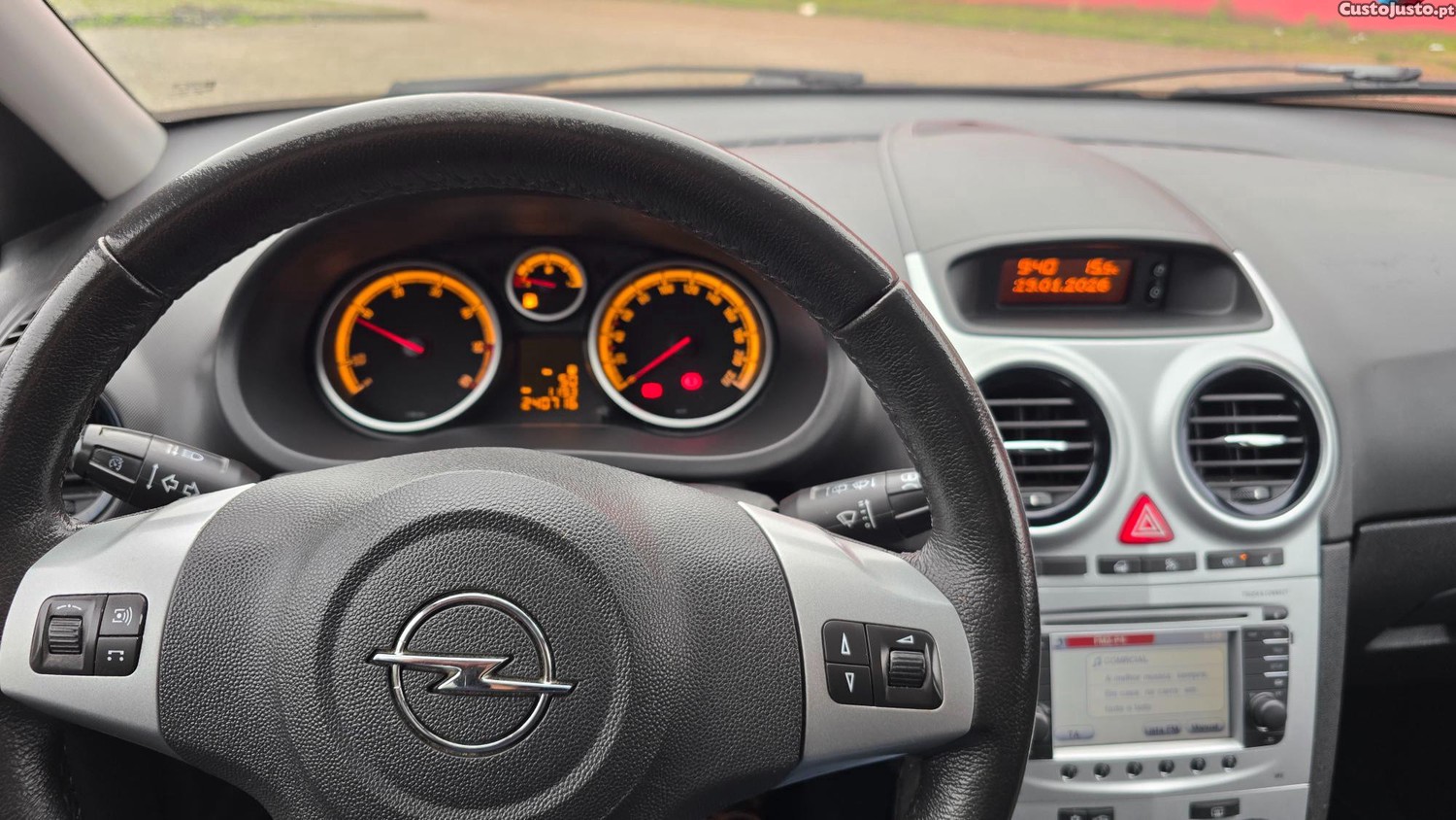 Opel Corsa 1.3 CDTI Ecoflex - Gasoleo — fotografia 4
