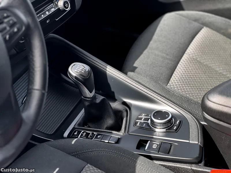 BMW X1 16 d sDrive Advantag — fotografia 11