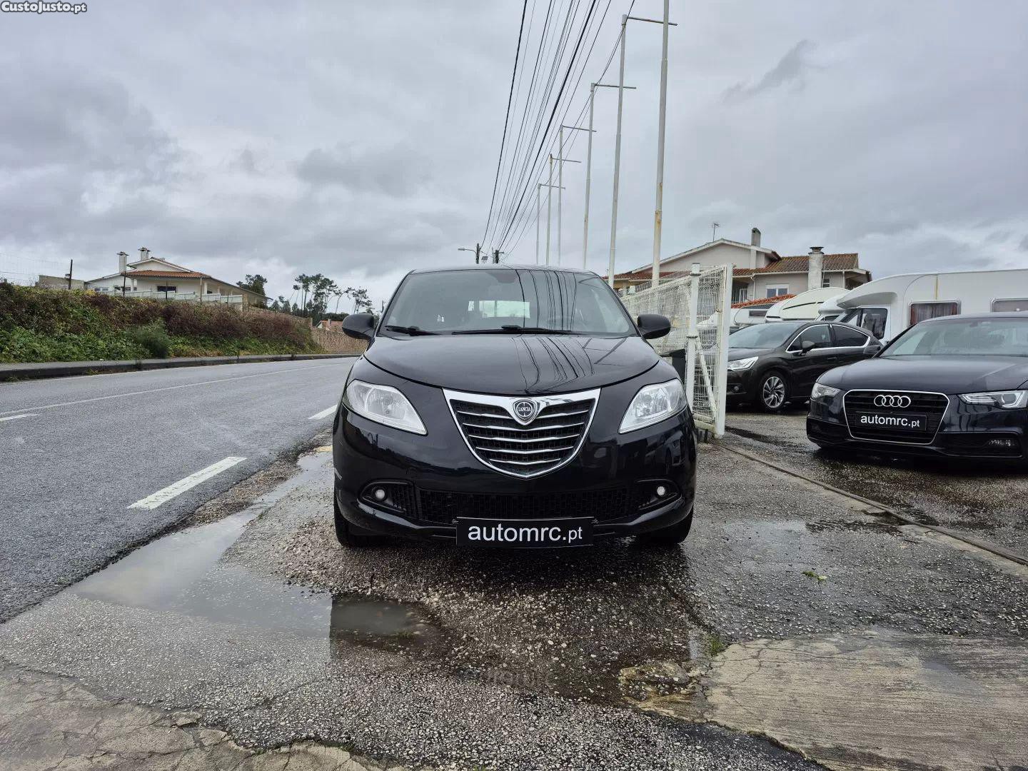 Lancia Ypsilon 1.2 s&s silver — photo 5