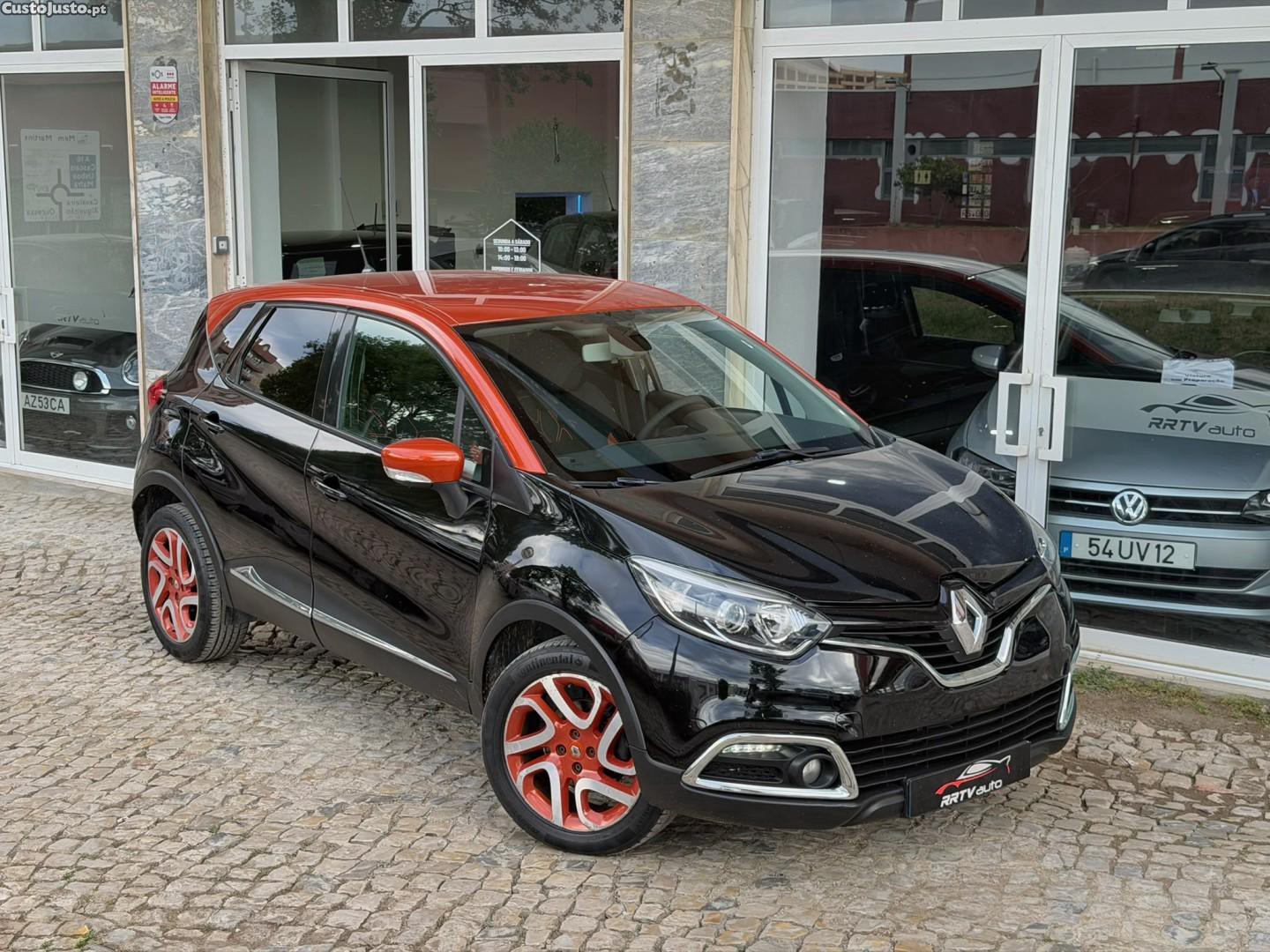 Renault Captur 1.5 dCi Exclusive — fotografia 18