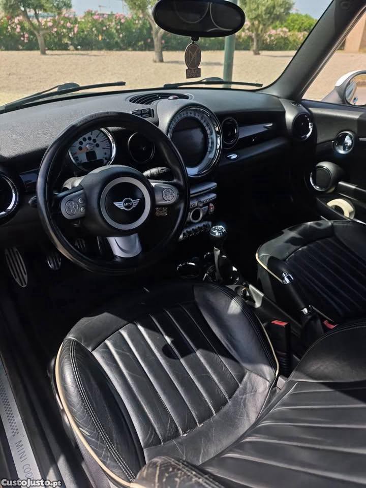 MINI Cooper S - 09 — photo 4