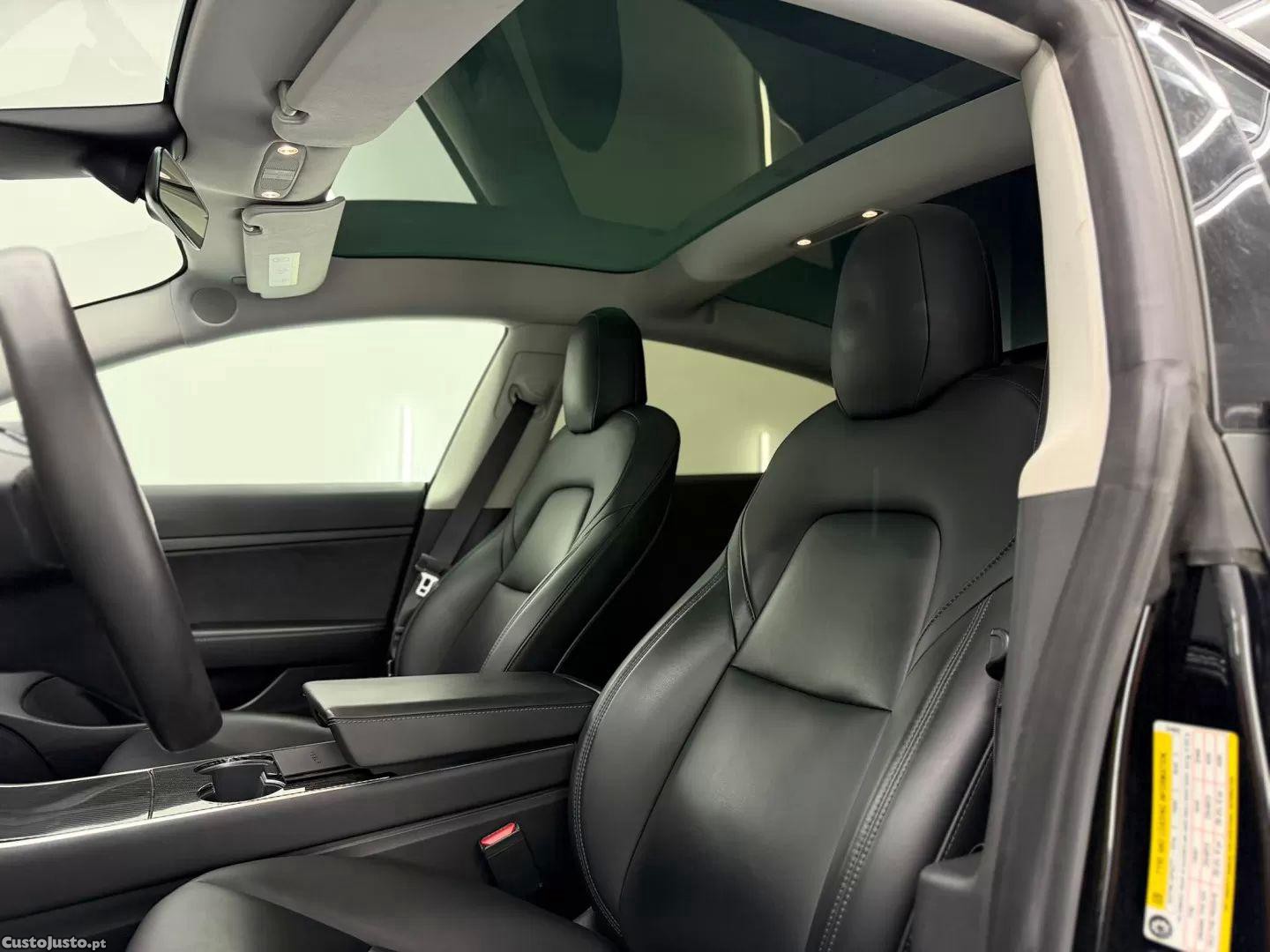 Tesla Model 3 Standard rwd plus — fotografia 3