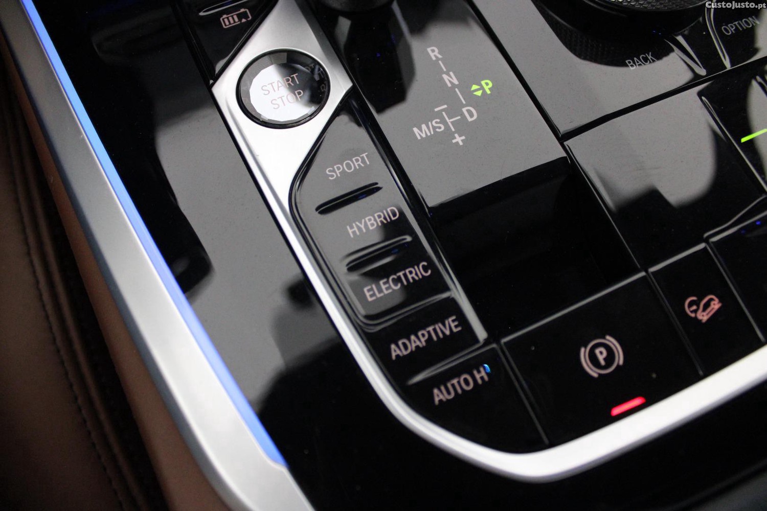 BMW X5 45 E-XDRIVE PACK M (AUTO) — fotografia 24