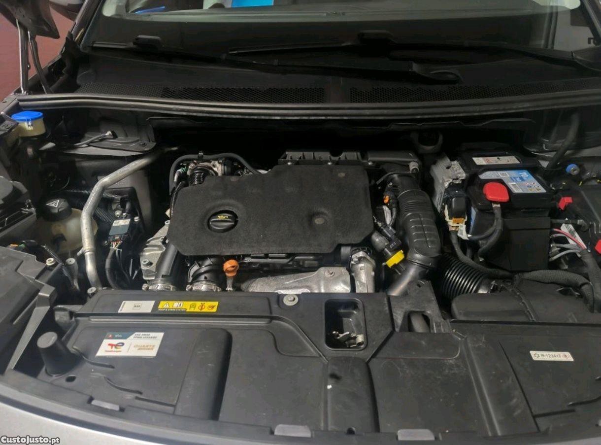 Peugeot 5008 1.5 bluehdi 130 CV automática - 19 — photo 3