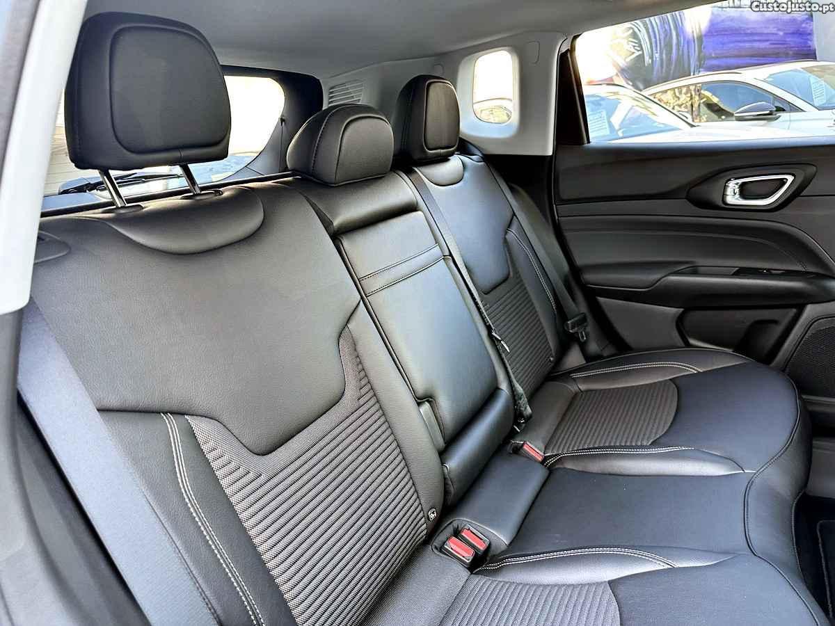 Jeep Compass Limited — fotografia 29