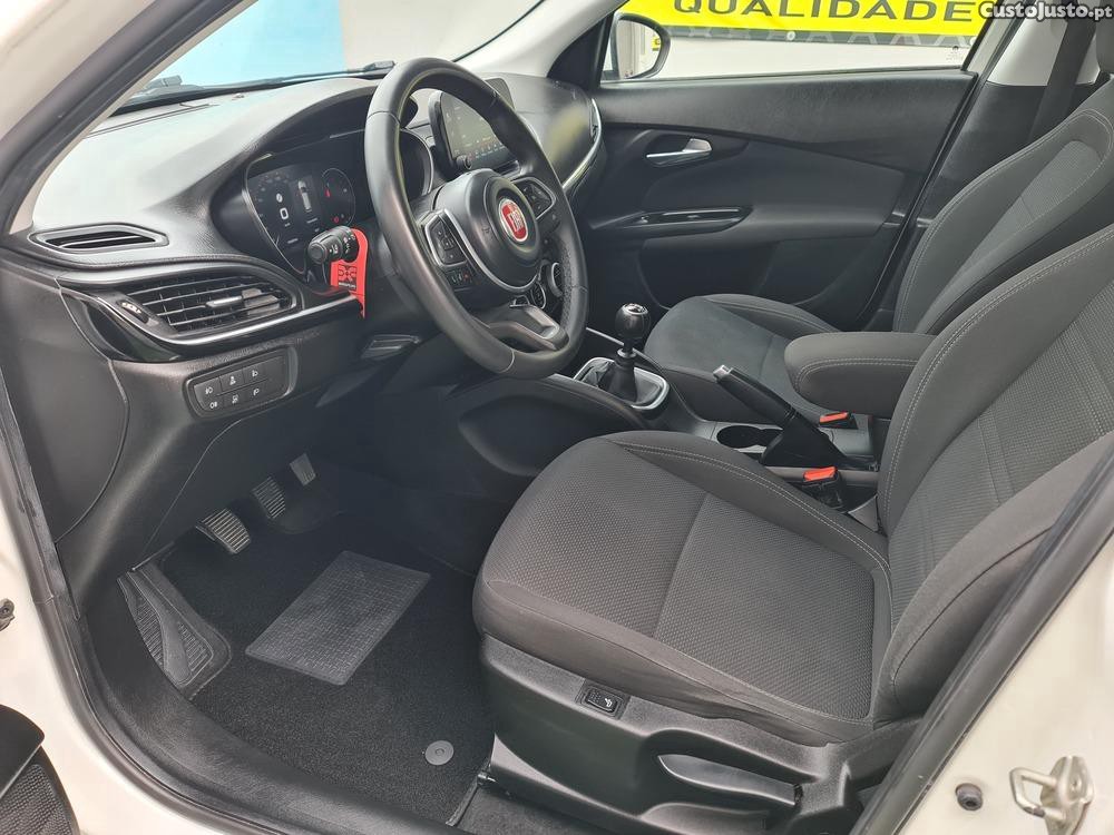 Fiat Tipo SW 1.6 M-Jet 130cv — fotografia 9