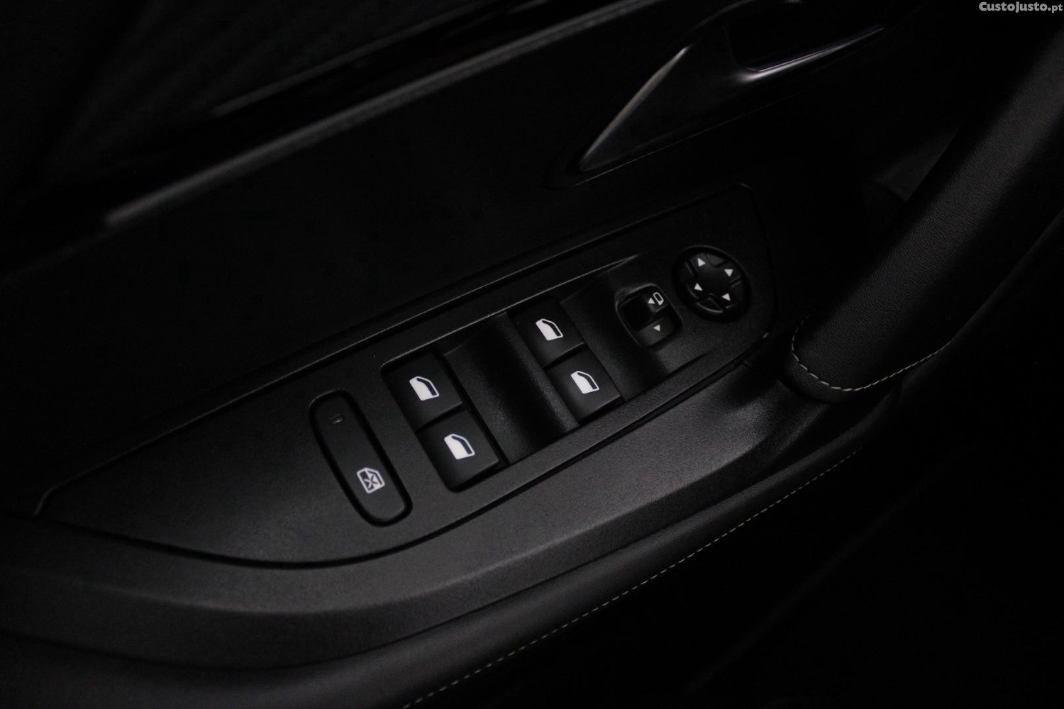 Peugeot 2008 1.5 BHDI GT (AUTO) — fotografia 16