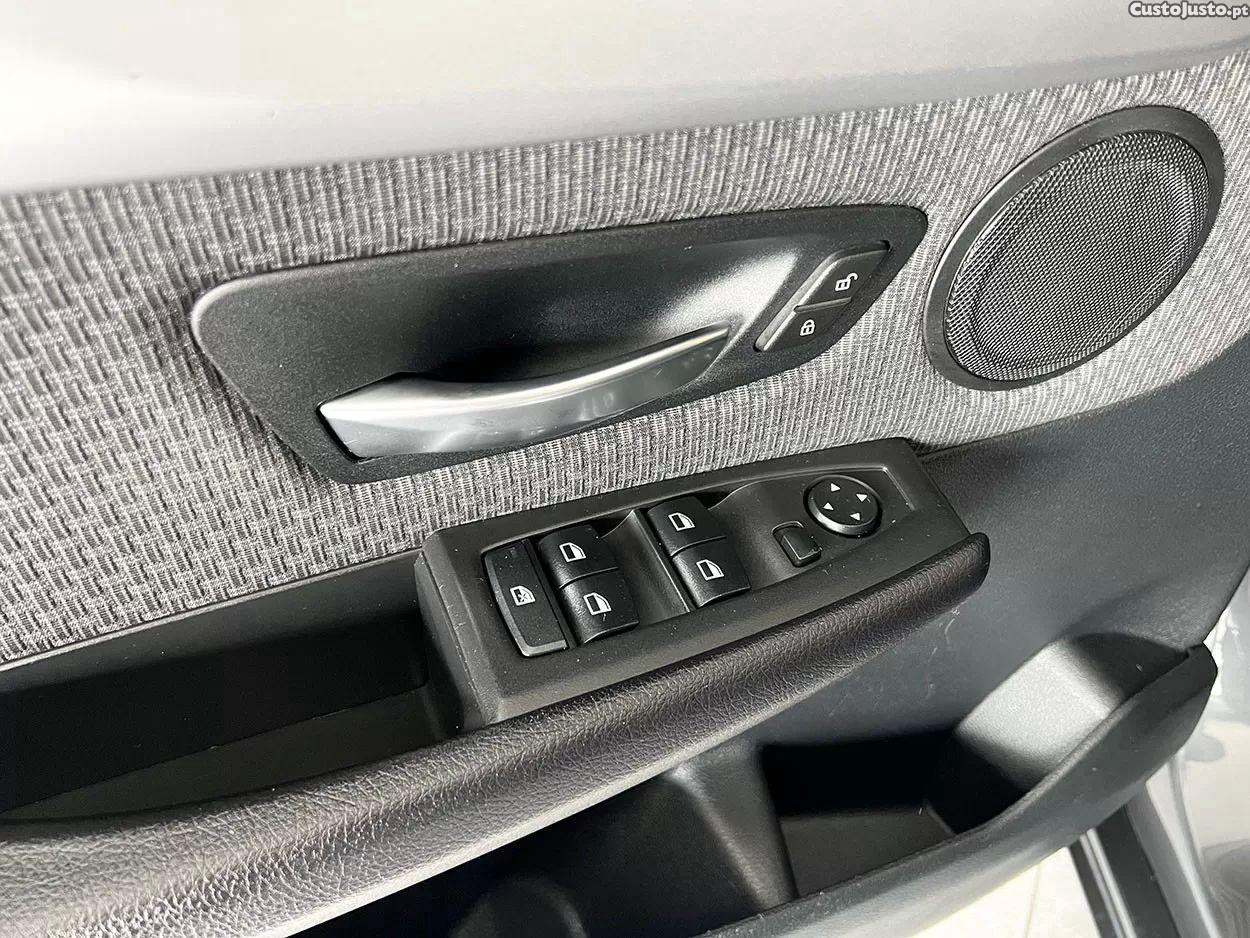 BMW 214 Active Tourer D advantage — fotografia 6