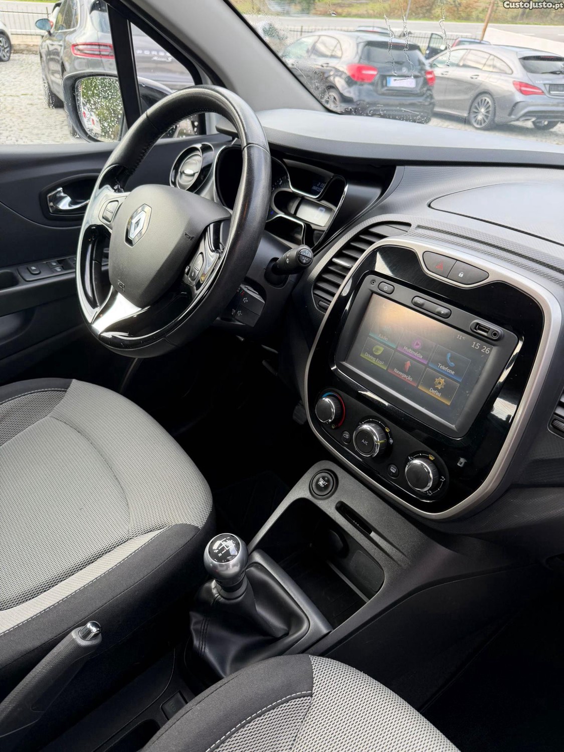 Renault Captur 1.5DCI 152000KM — fotografia 4