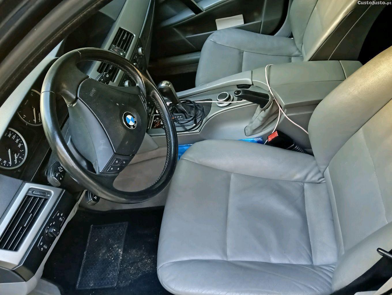BMW 530 d e60 - 03 foto 4