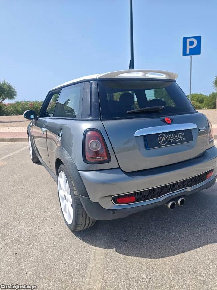 MINI Cooper S - 09 — photo 2