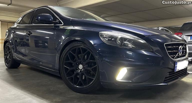 Volvo V40 D4 R-DESIGN 2.0 190cv D4  FULL-EXTRAS — photo 2