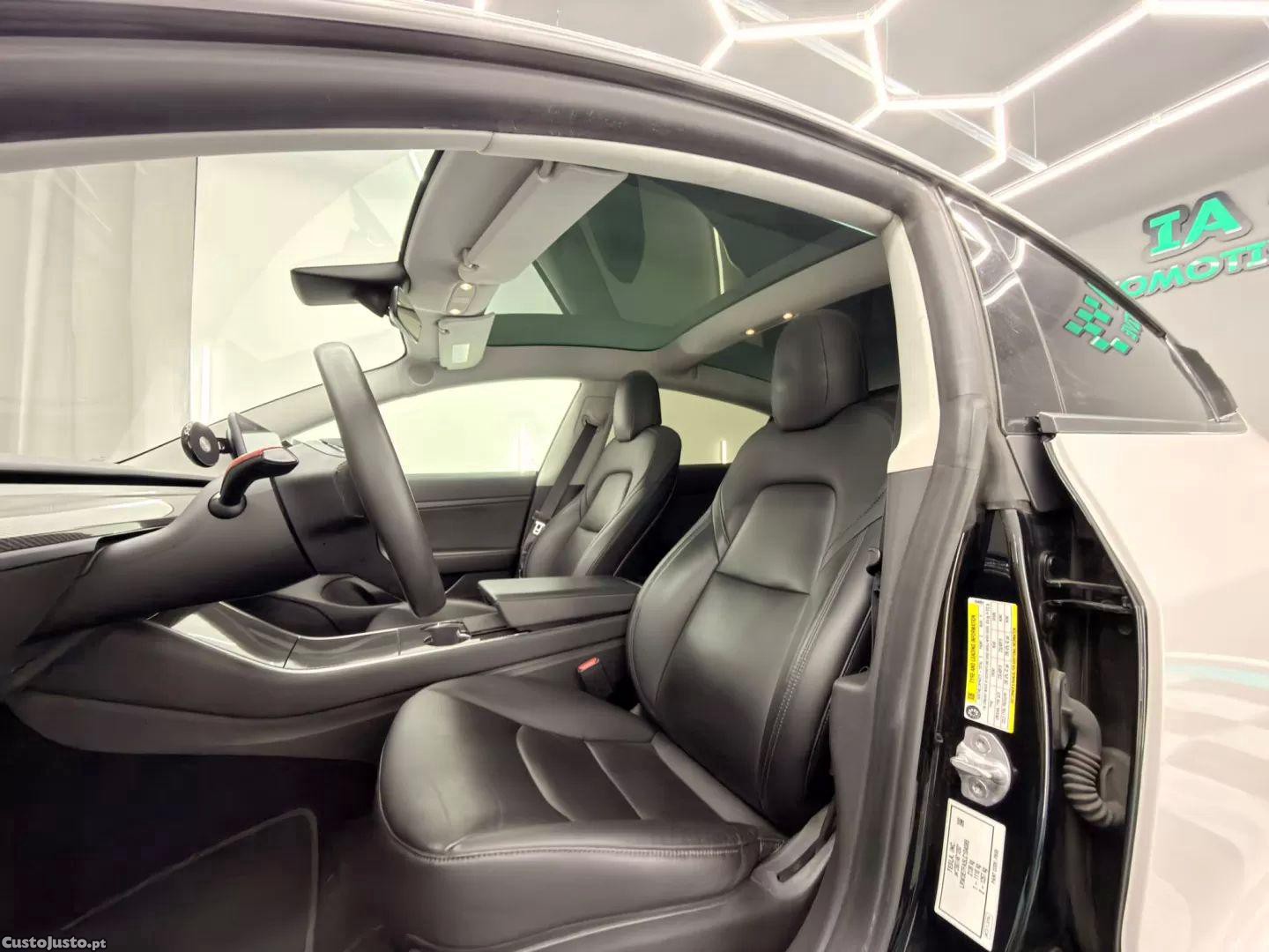 Tesla Model 3 Standard rwd plus — fotografia 4