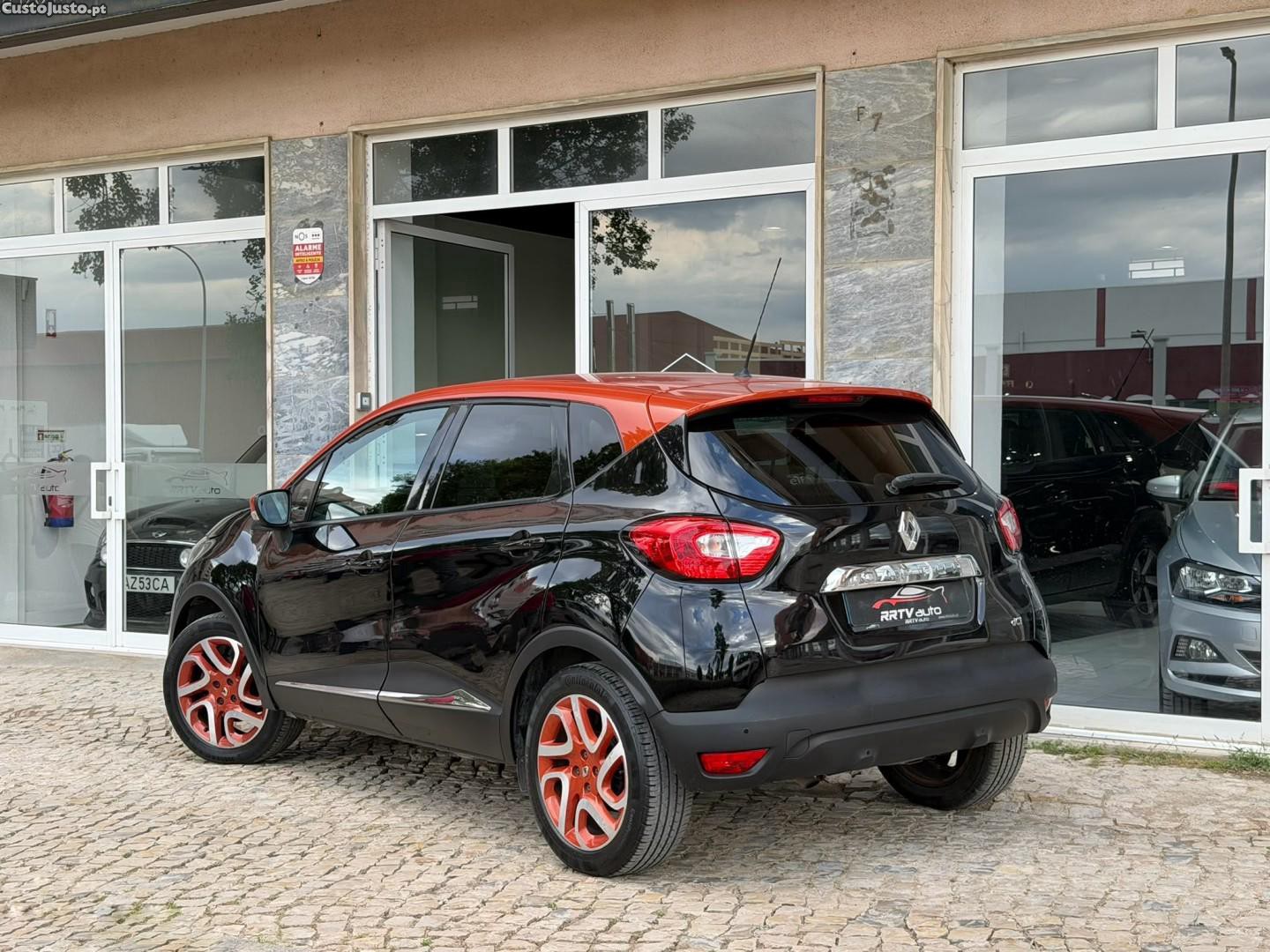Renault Captur 1.5 dCi Exclusive — fotografia 8
