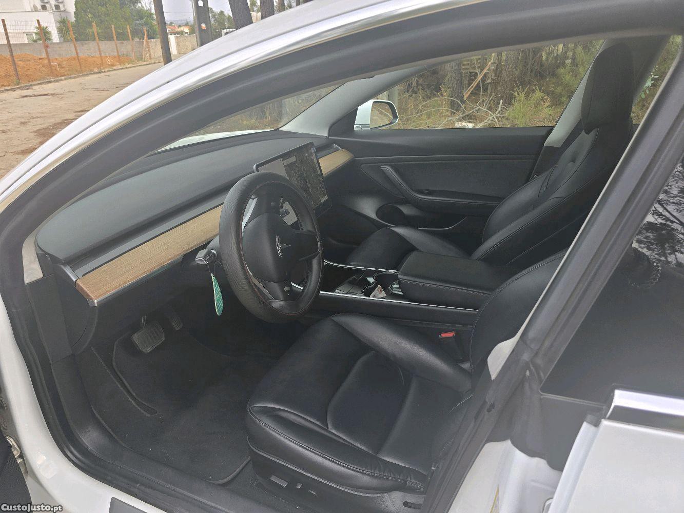 Tesla Model 3 standard Plus Range — fotografia 2