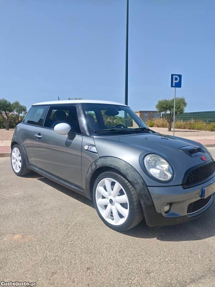 MINI Cooper S - 09 — photo 3