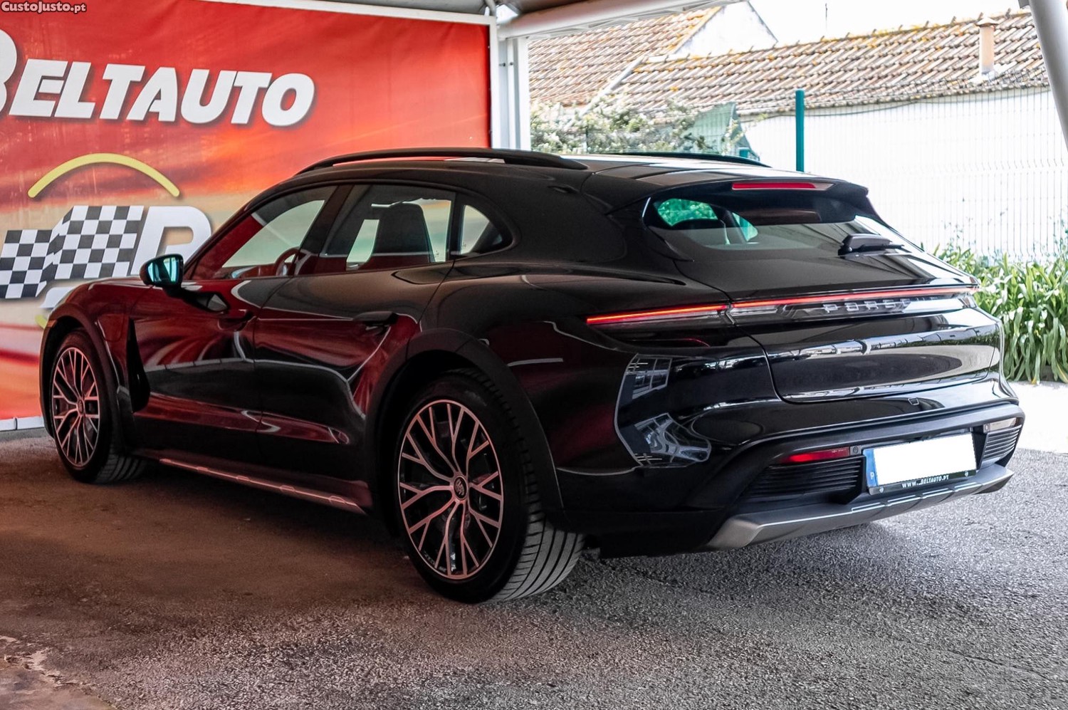 Porsche Taycan Cross Turismo 4 — fotografia 18