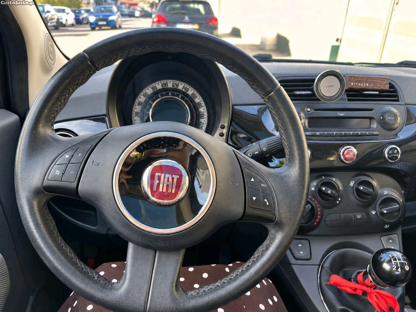 Fiat 500 Lounge — photo 4