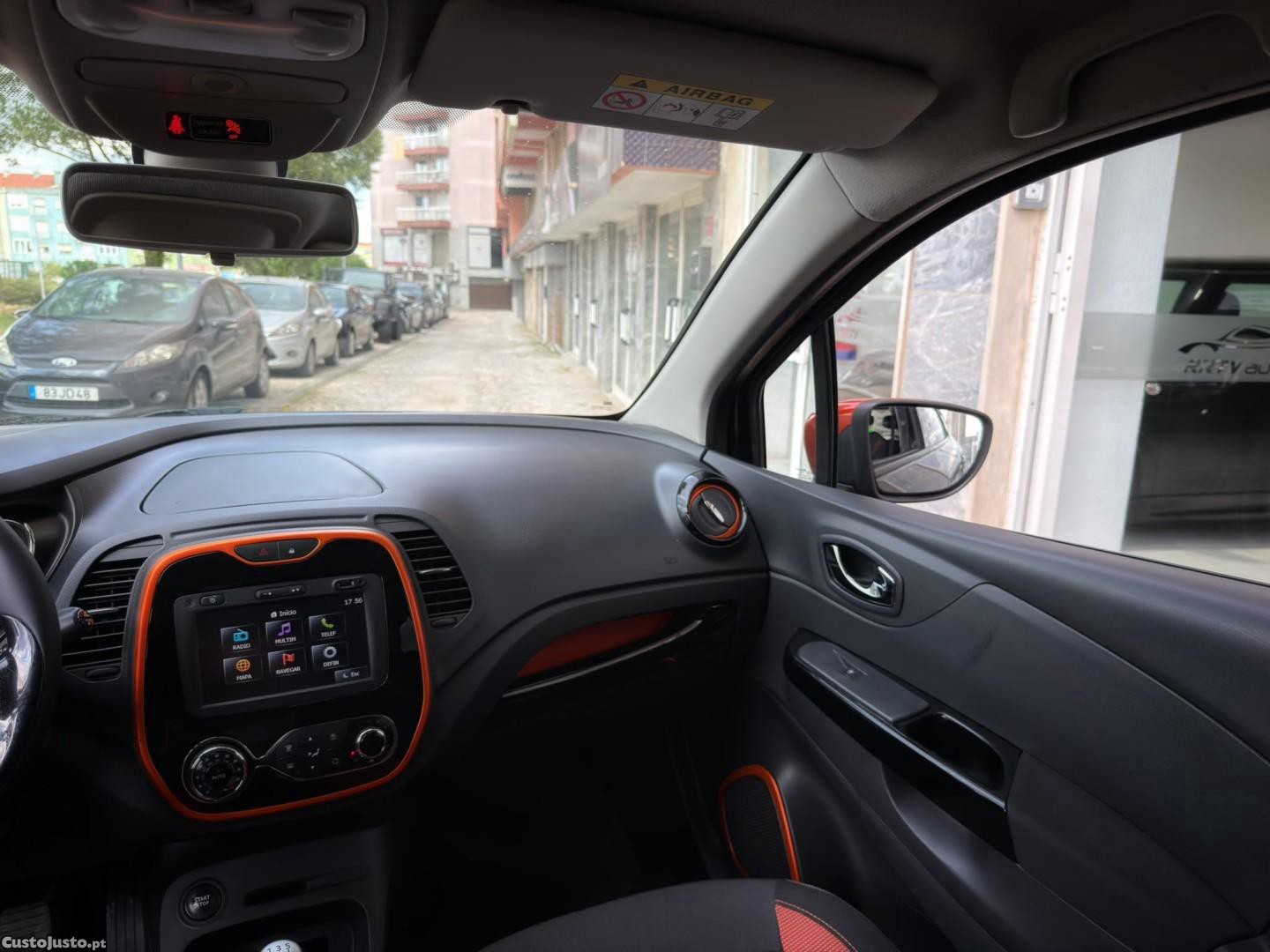 Renault Captur 1.5 dCi Exclusive — fotografia 4