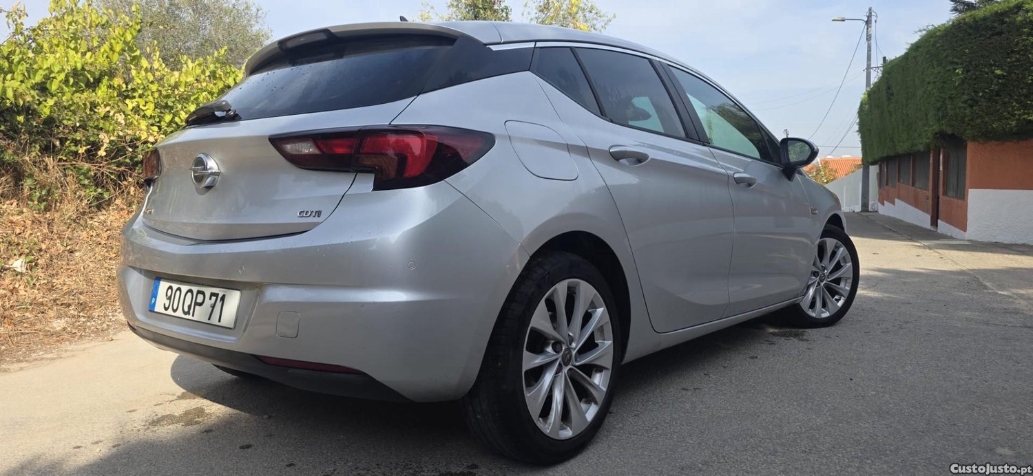 Opel Astra 1.6 CDTi Cosmo Start/Stop - 15 foto 4