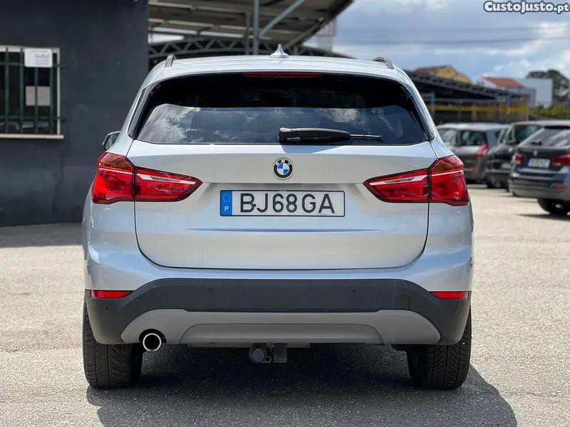 BMW X1 16 d sDrive Advantag — fotografia 15