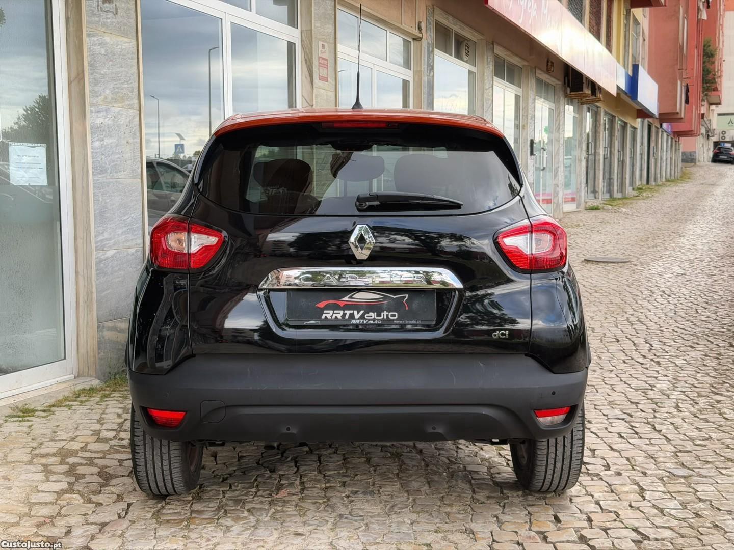 Renault Captur 1.5 dCi Exclusive — fotografia 7