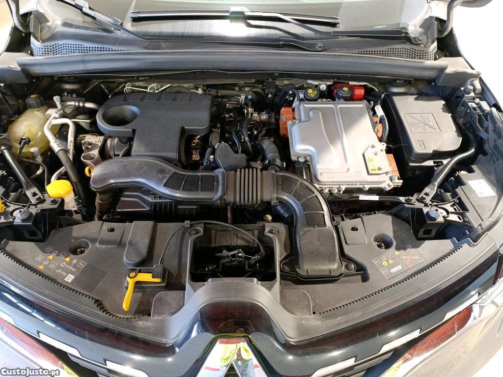 Renault Captur 1.6 E-Tech Plug-In Intens 160cv — fotografia 25