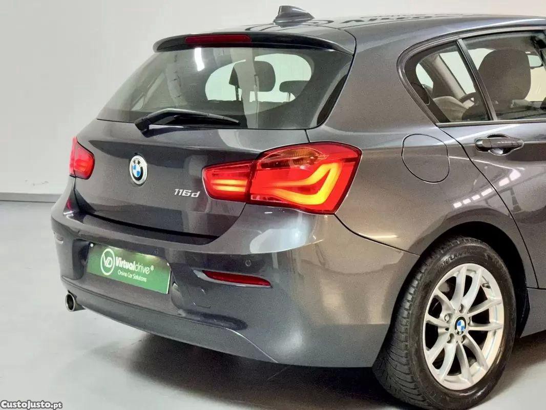 BMW 116 D efficientdynamics — fotografia 13
