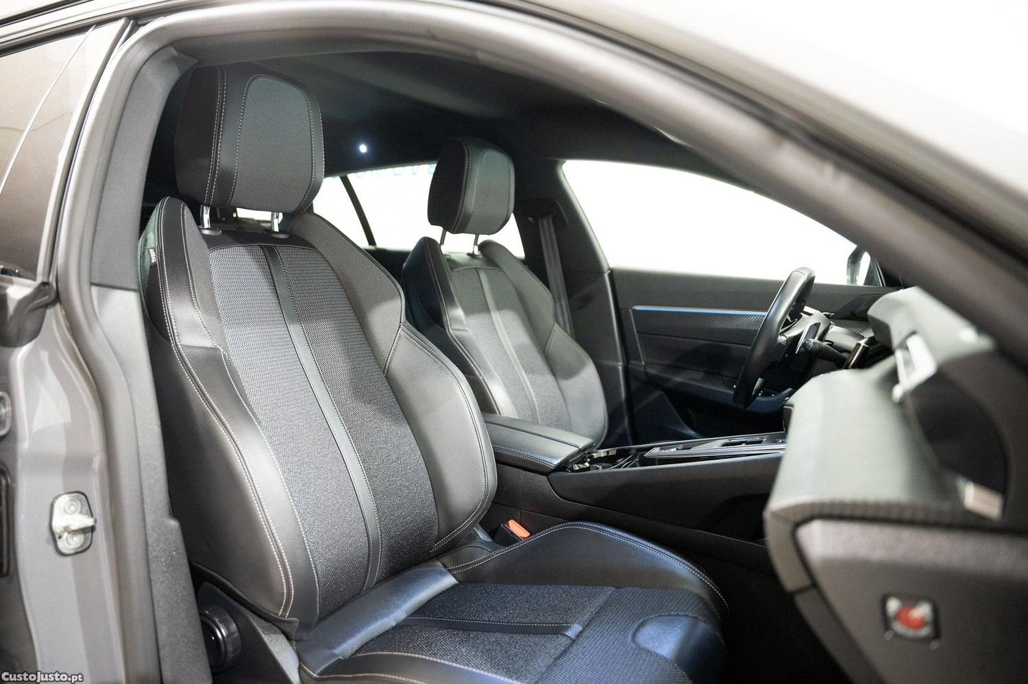 Peugeot 508 SW 1.6 Hybrid Allure e-EAT8 — fotografia 3
