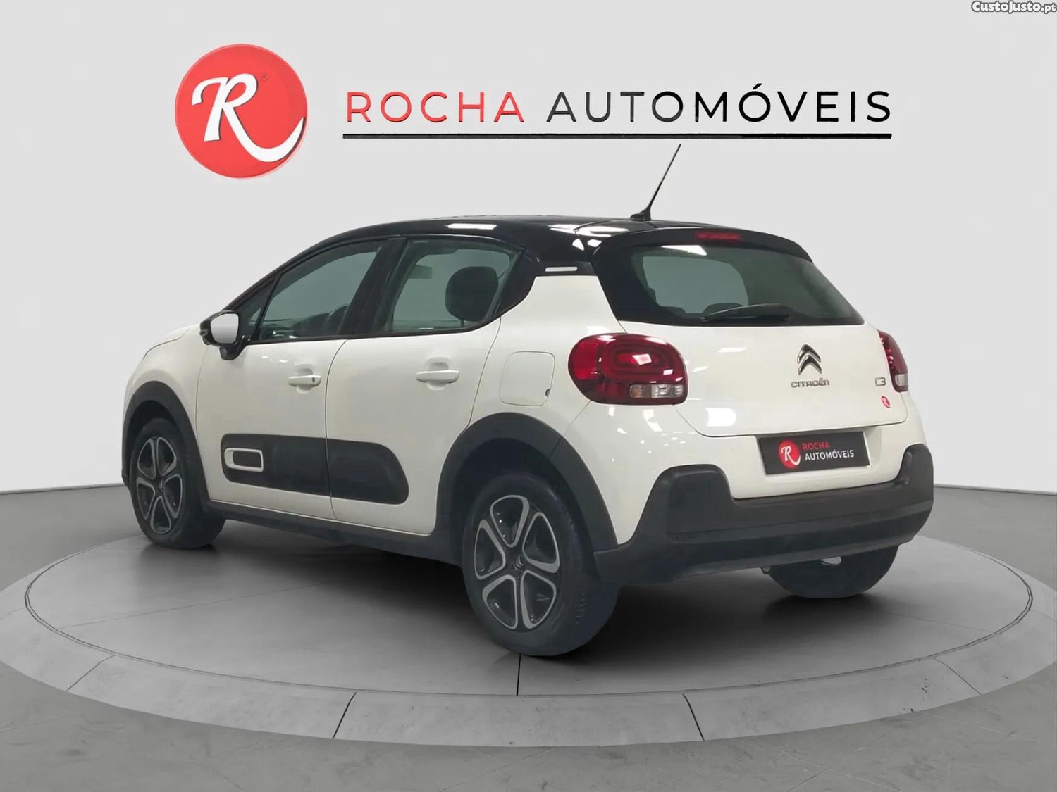 Citroën C3 1.2 PureTech Shine — fotografia 3
