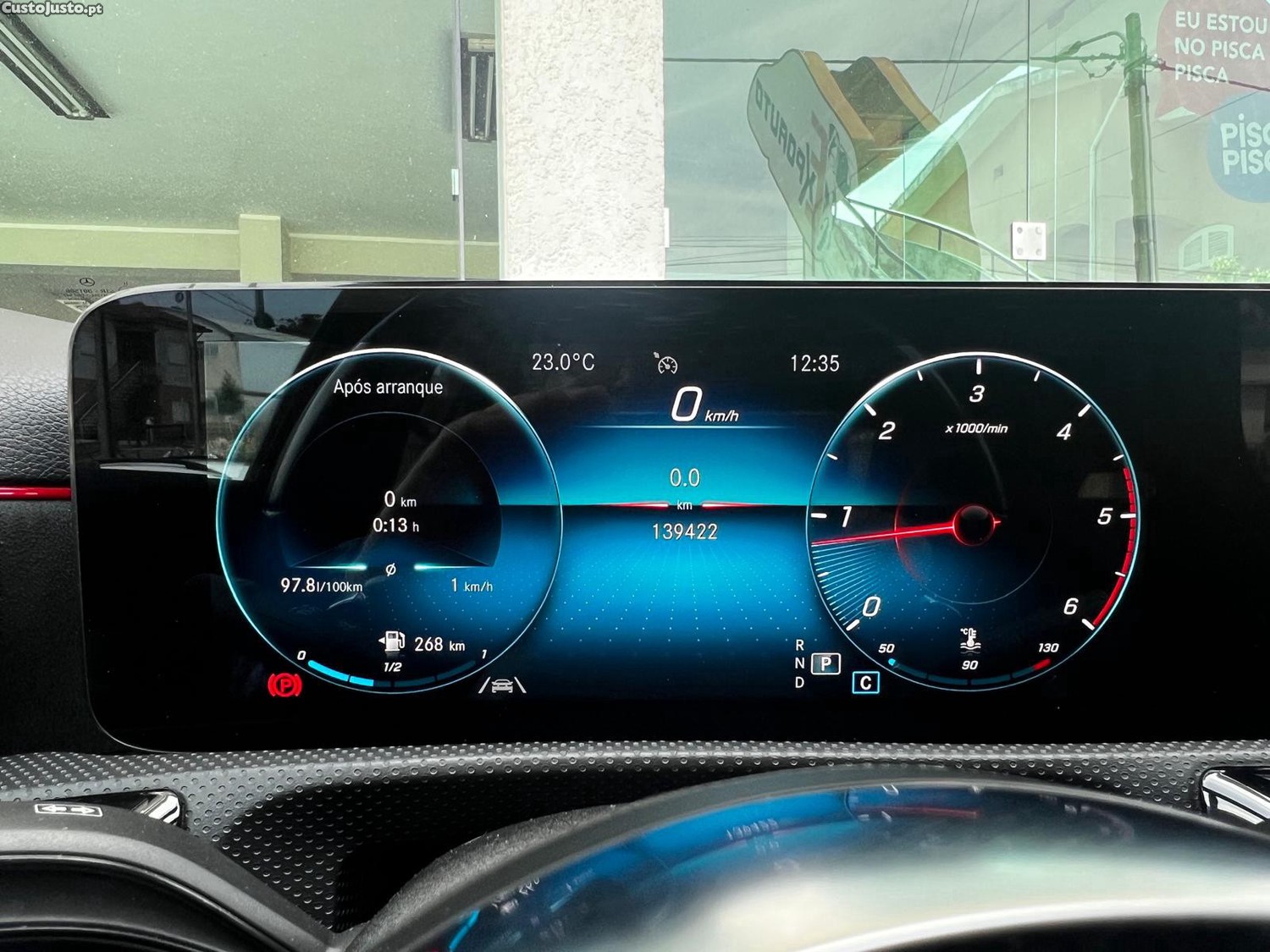 Mercedes-Benz A 180 A180 D AMG Line Automático — fotografia 4