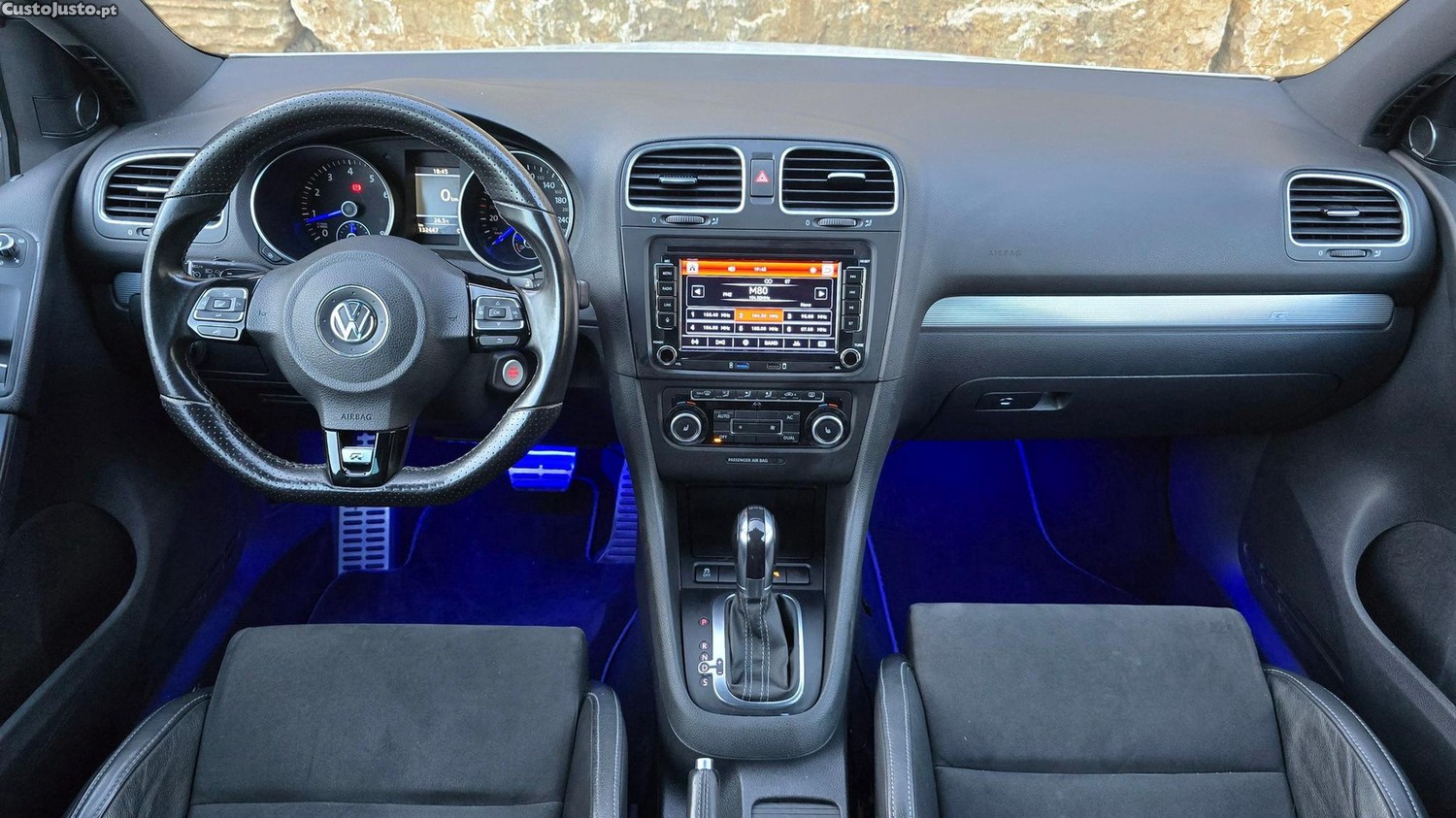 Volkswagen Golf R 2.0 TSI — fotografia 19