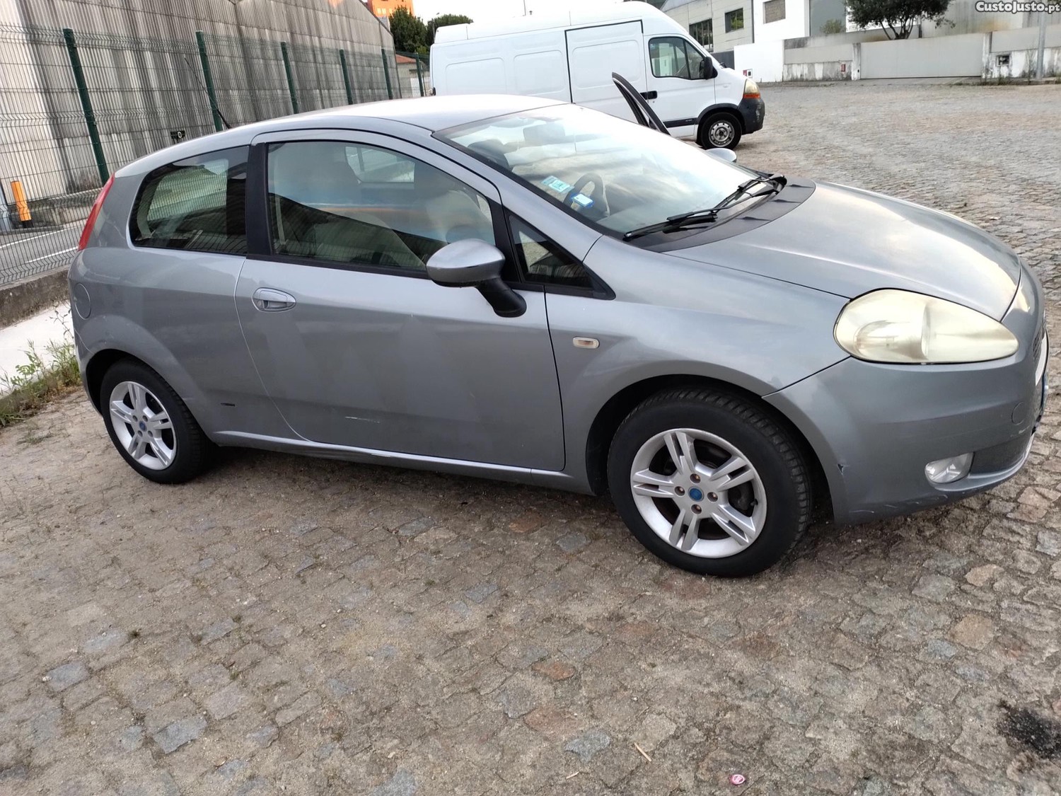 Fiat Punto 1.3 cdti — fotografia 4
