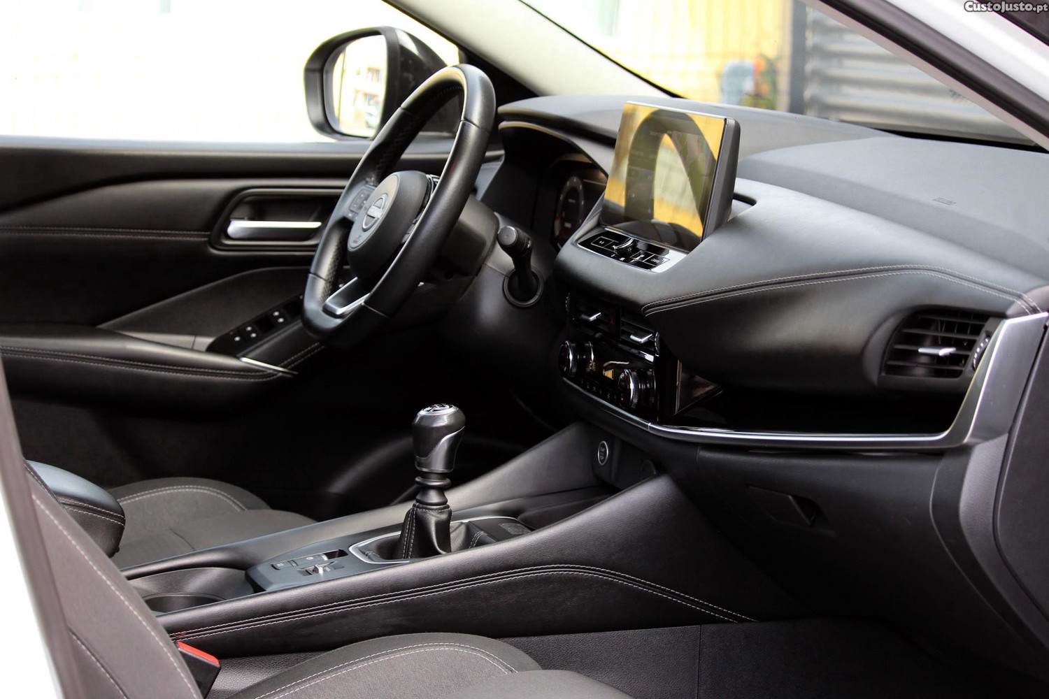 Nissan Qashqai 1.3 DIG-T N-Connecta — fotografia 12