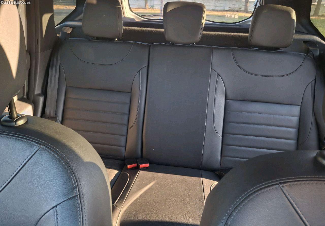 Dacia Duster 1.5 — fotografia 4