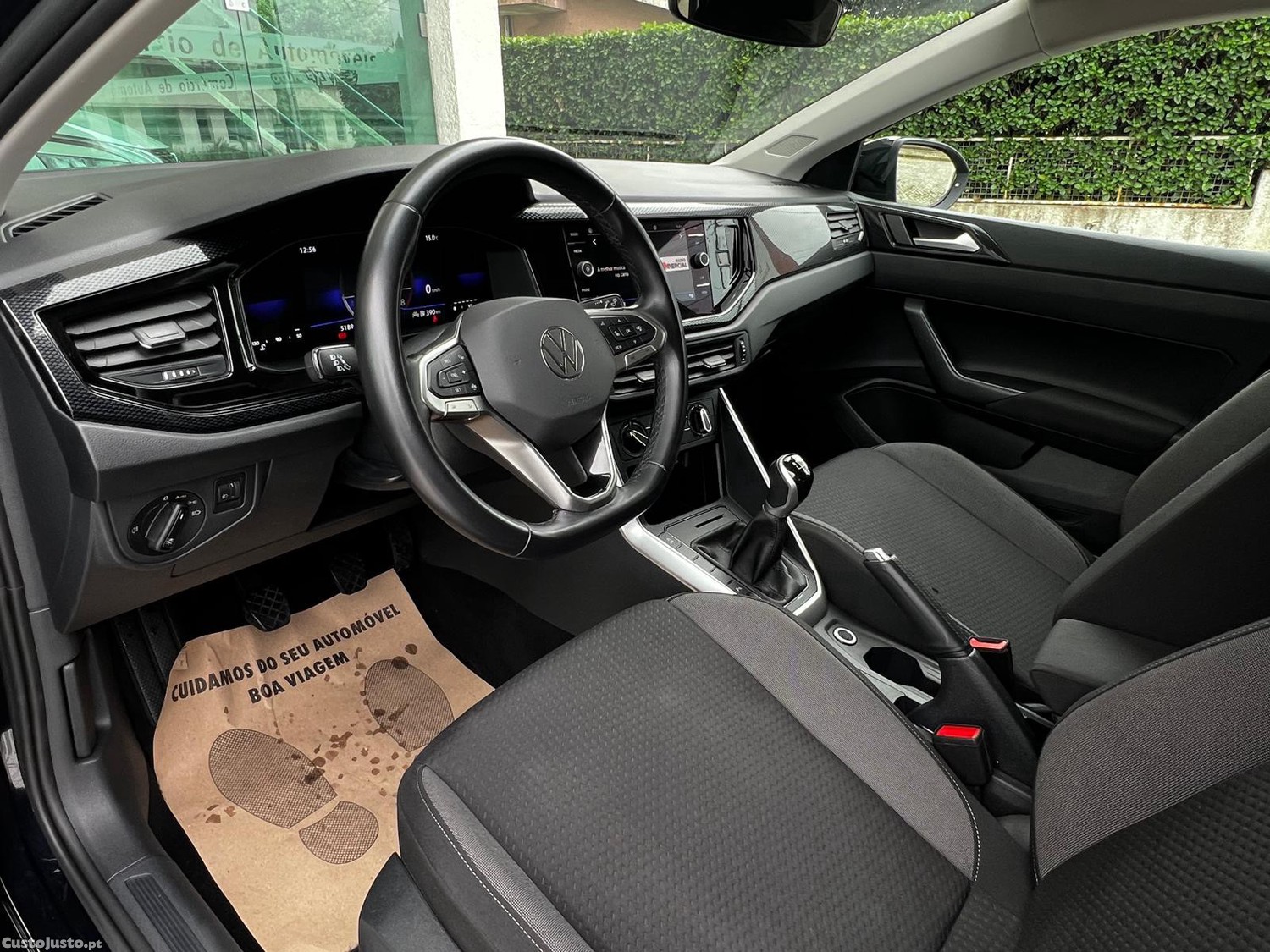 Volkswagen Taigo 1.0 TSI Urban — fotografia 14