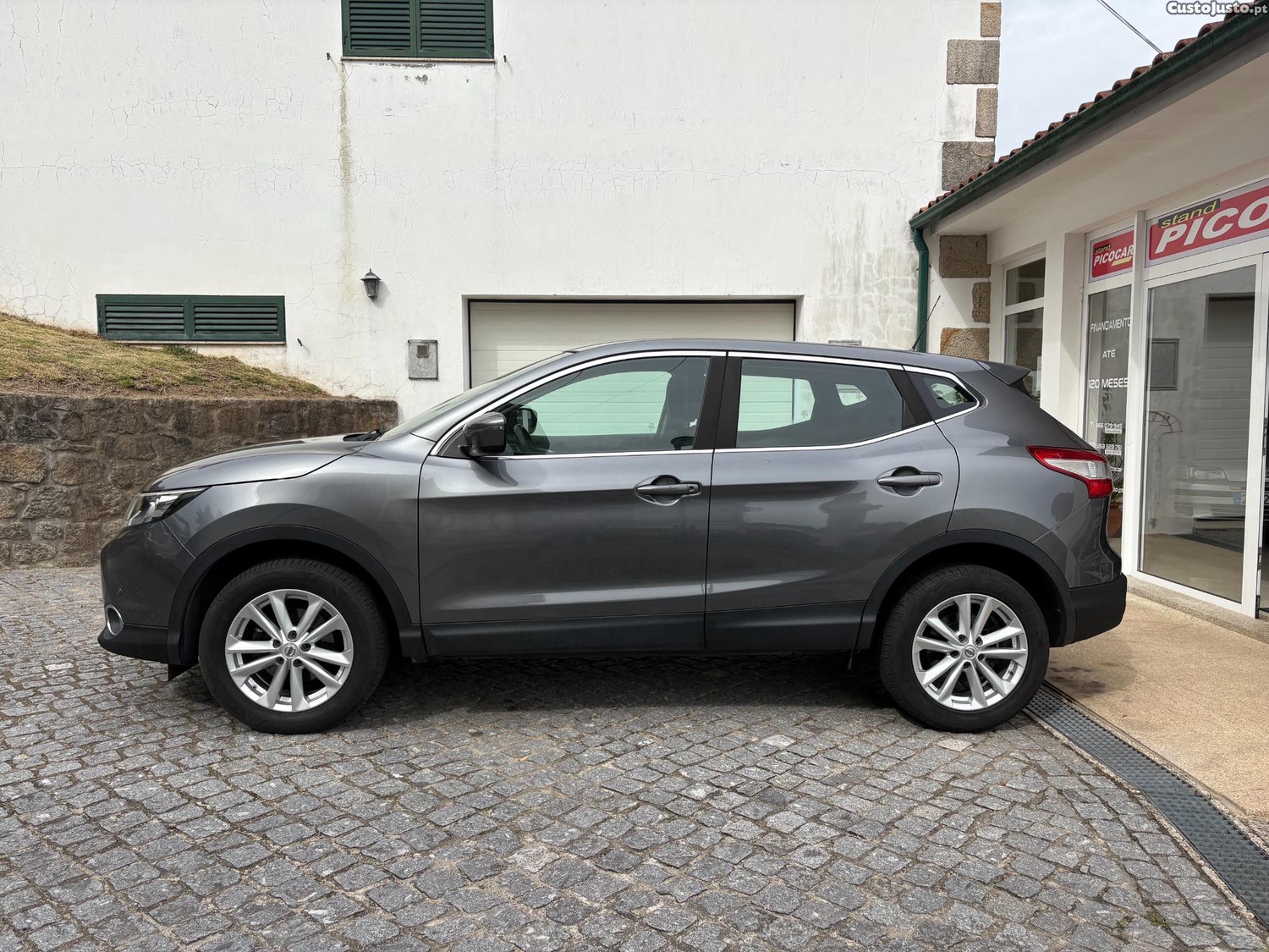 Nissan Qashqai Tekna 1.5DCi 110cv GPS / Câmara - 16 foto 4