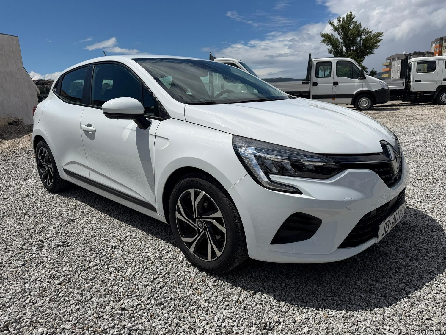 Renault Clio 1.0 TCe Techno — fotografia 12
