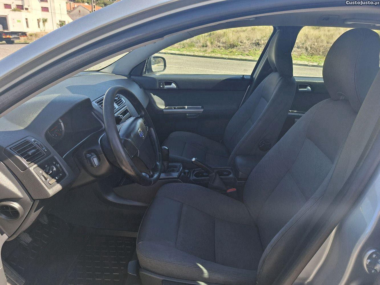 Volvo V50 1.6 Diesel 110cv Estimada — fotografia 6