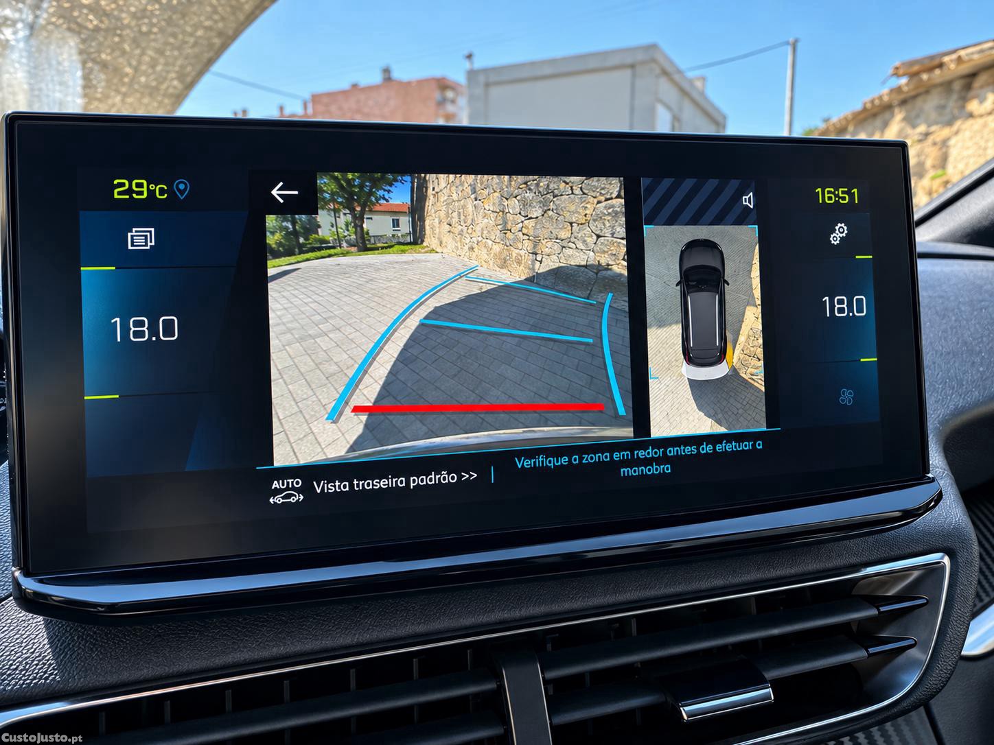 Peugeot 3008 1.6 Hybrid Allure Pack E-EAT8 — fotografia 3
