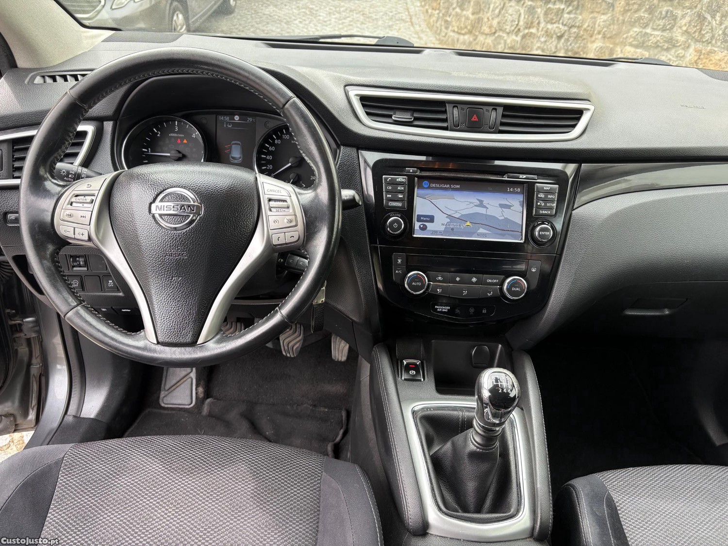 Nissan Qashqai Tekna 1.5DCi 110cv GPS / Câmara - 16 foto 2