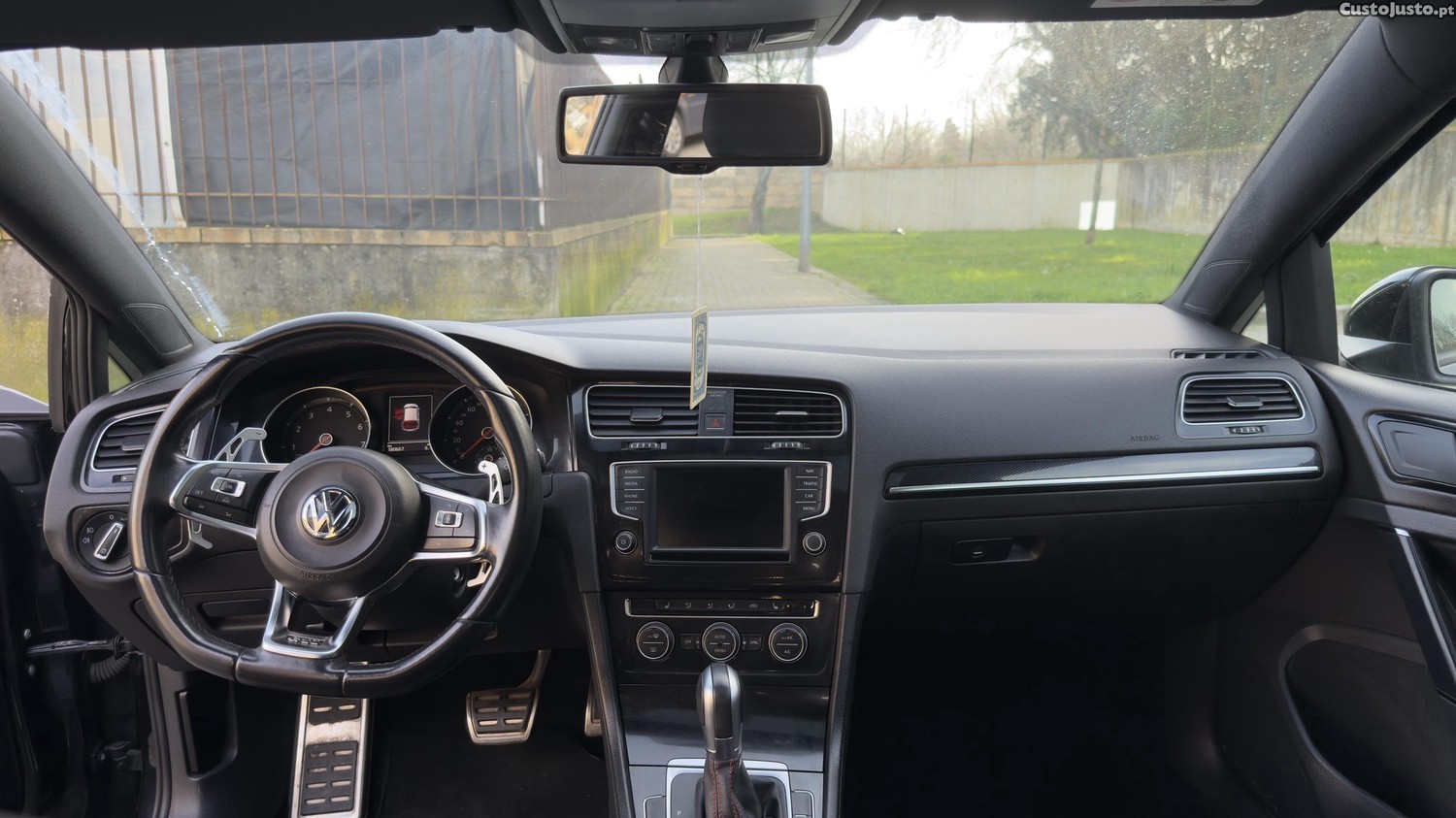 VW Golf GTI — photo 3