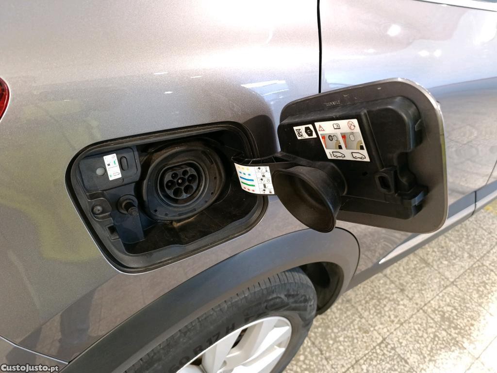 Renault Captur 1.6 E-Tech Plug-In Intens 160cv — fotografia 12